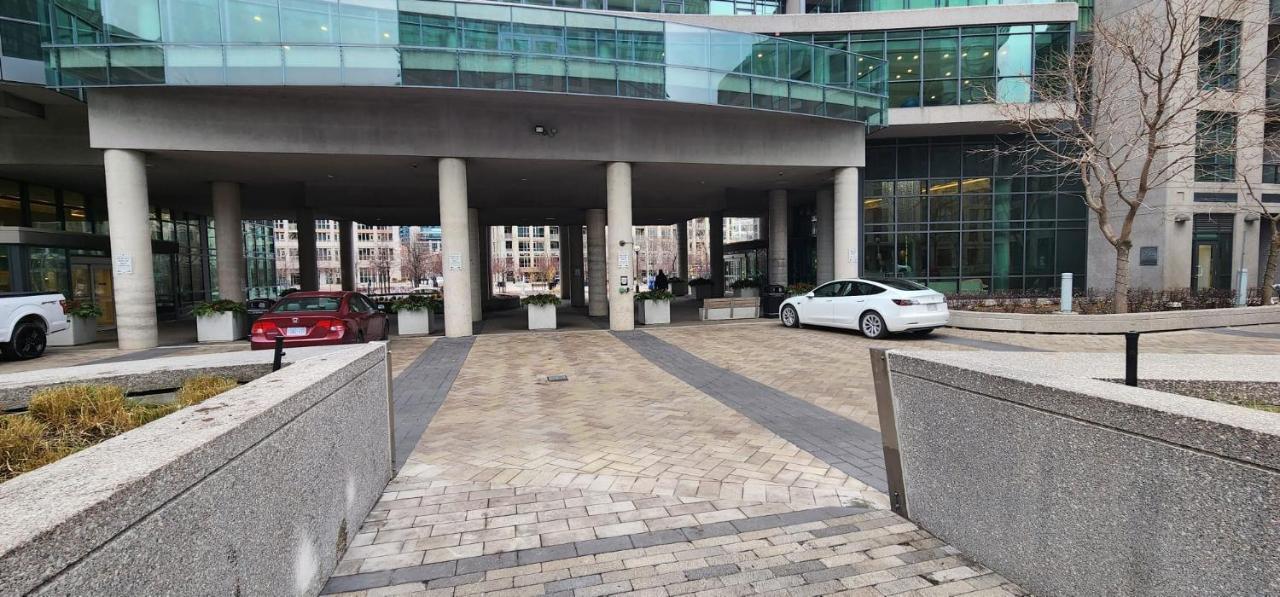 Lakefront Living Downtown Toronto - Free Parking, Gym, Indoor Pool Exterior foto
